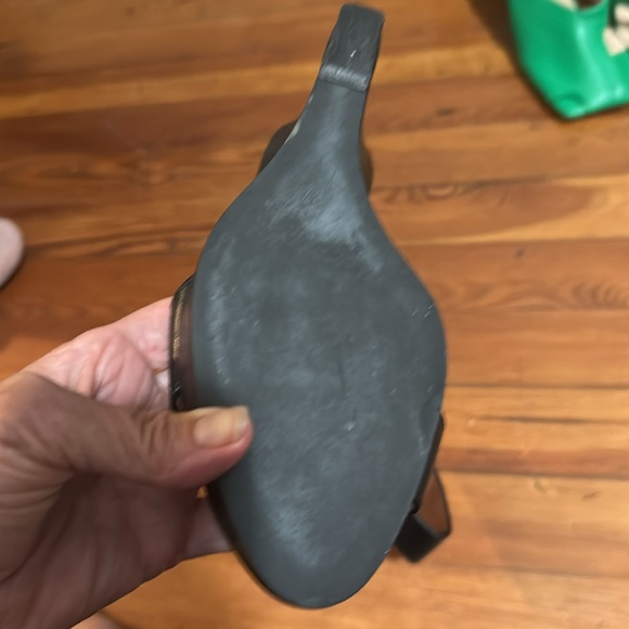 Givenchy - Picture 6 of 7